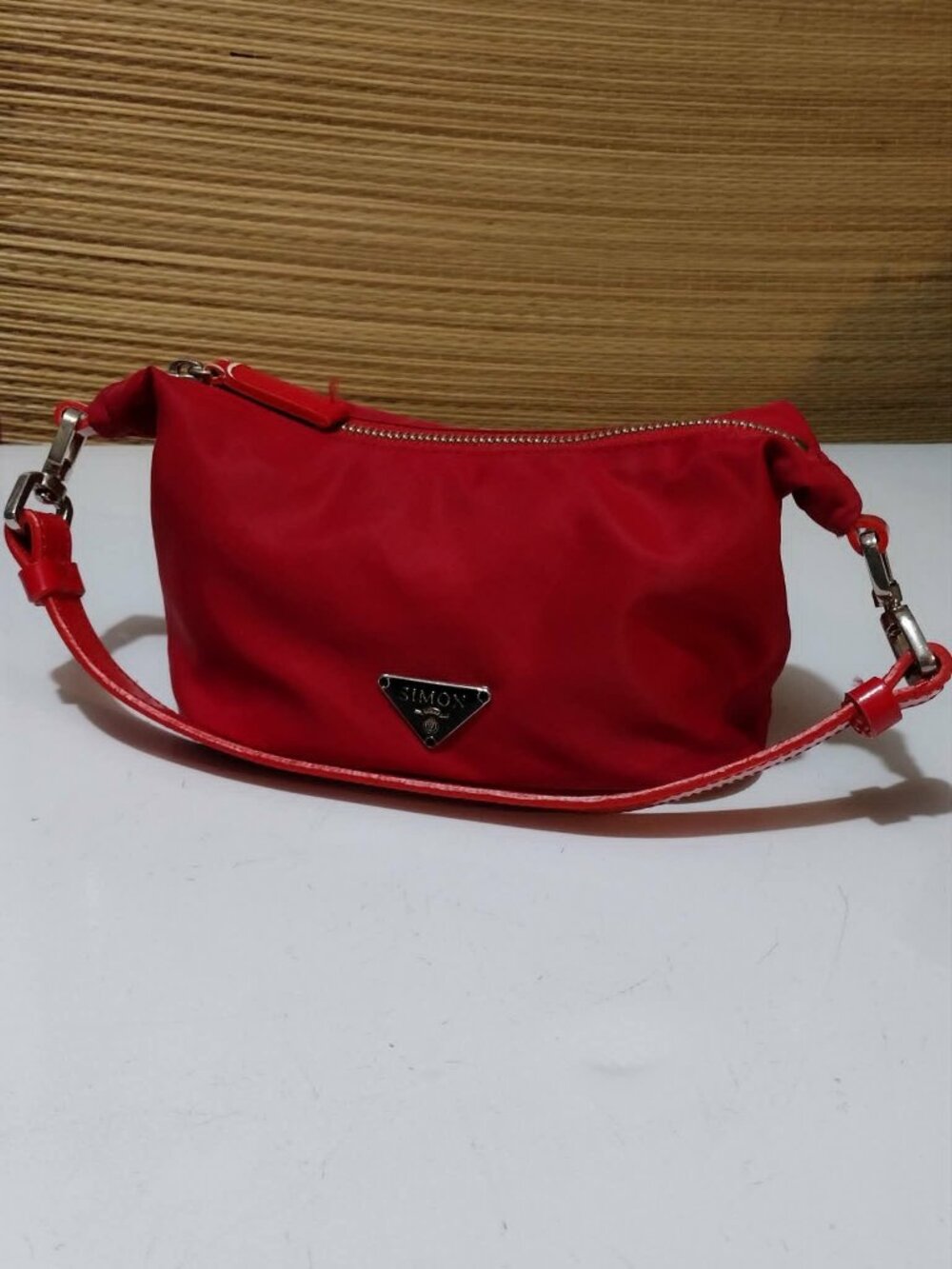 1971 Simon Baguette Purse -red